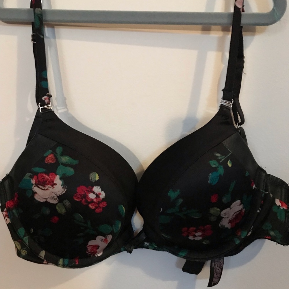 Victoria Secret Very Sexy push up 34B